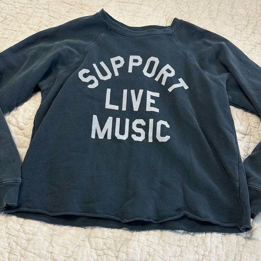 Graphic sweatshirt